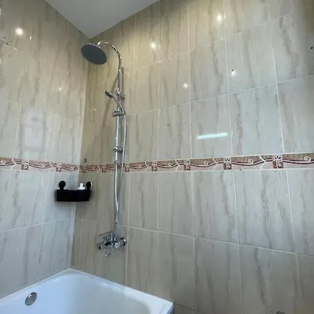 Atico Vintage Con Terraza