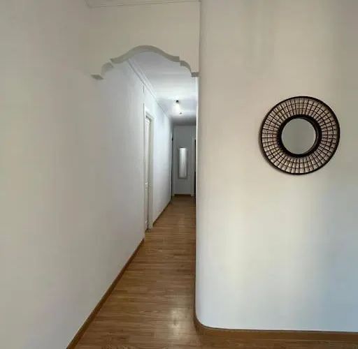 Atico Vintage Con Terraza Daire