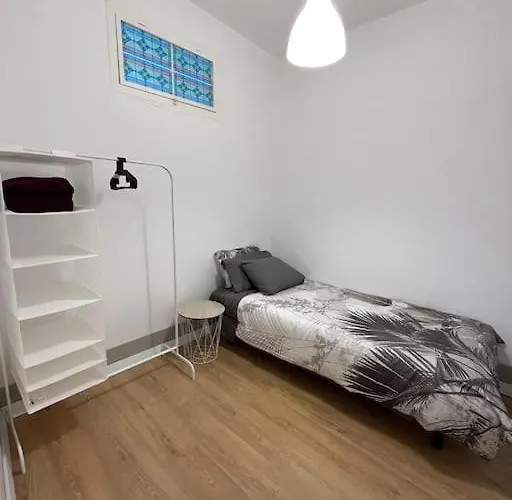 Atico Vintage Con Terraza *