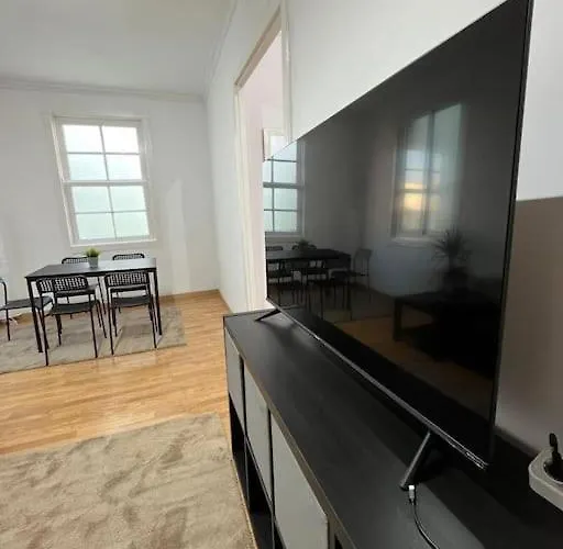 Atico Vintage Con Terraza